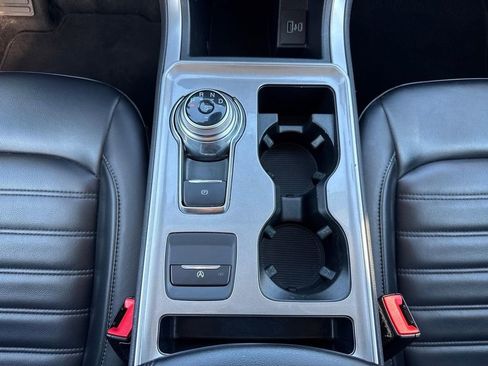 Used 2024 Ford Edge SEL AWD/4WD image 16