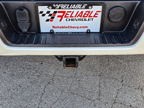 Used 2018 Chevrolet Colorado Z71 image 10