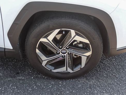 Certified 2024 Hyundai Tucson SEL w/ Convenience Package FWD image 13