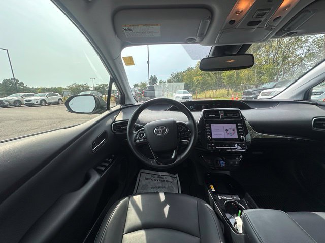 Used 2022 Toyota Prius XLE AWD/4WD image 16