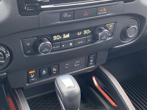 Used 2023 Nissan Frontier PRO-4X w/ Pro Convenience Package image 19