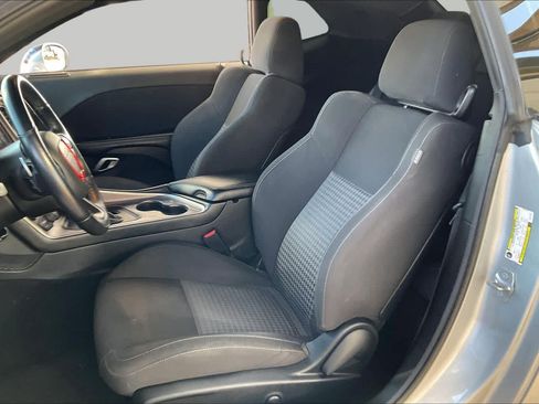 Used 2022 Dodge Challenger GT w/ Blacktop Package RWD image 9