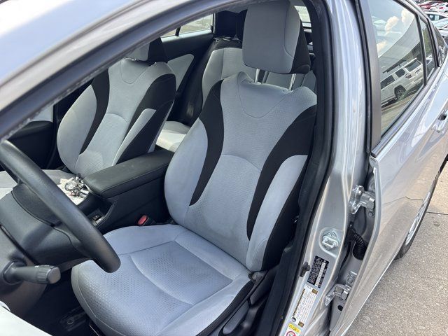 Used 2022 Toyota Prius LE FWD image 19