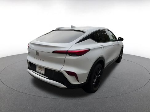 Used 2025 Buick Envista Sport Touring image 14