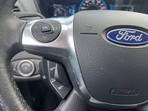 Used 2018 Ford C-MAX SE image 16