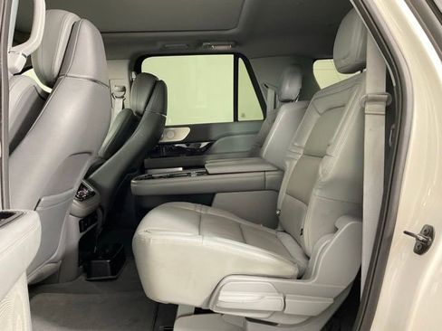Used 2020 Lincoln Navigator L Reserve w/ Luxury Package AWD/4WD image 24