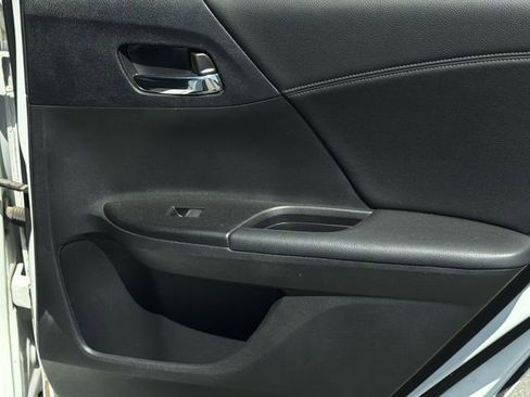 Used 2014 Honda Accord Sport image 36