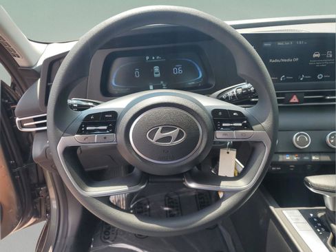 New 2026 Hyundai Elantra SE image 20