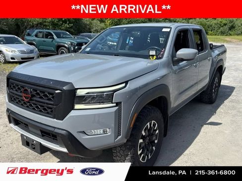 Used 2022 Nissan Frontier PRO-4X w/ Off-Road Protection Package AWD/4WD image 1