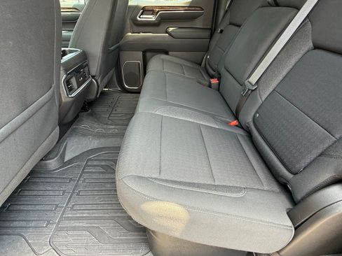Used 2023 GMC Sierra 1500 Elevation w/ Preferred Package AWD/4WD image 11
