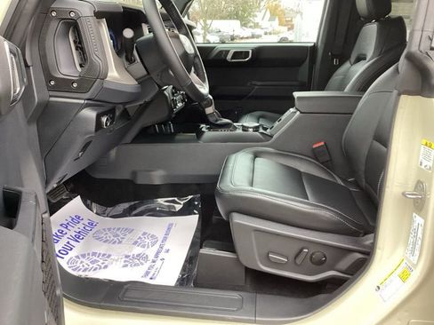 New 2025 Ford Bronco Outer Banks w/ Sasquatch Package image 25