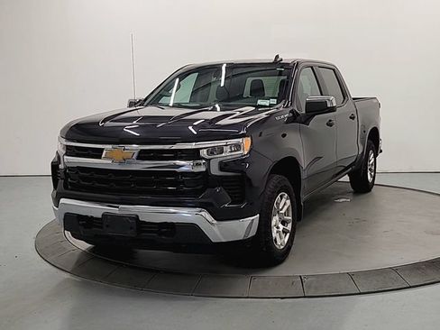 Used 2023 Chevrolet Silverado 1500 LT AWD/4WD image 4
