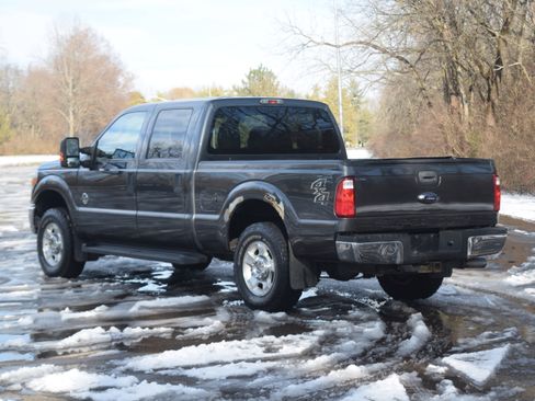 Used 2016 Ford F250 XLT w/ Camper Package image 22