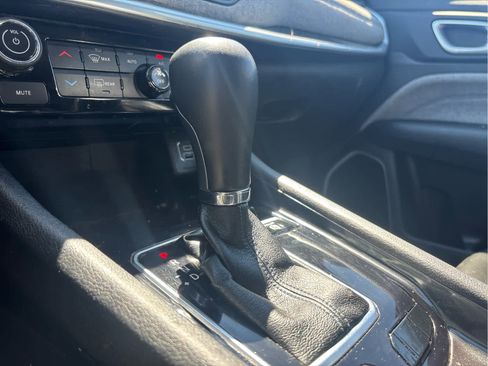 Used 2022 Jeep Compass Latitude w/ Convenience Group image 14