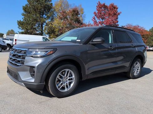 New 2026 Ford Explorer Active w/ Active Comfort Package image 8