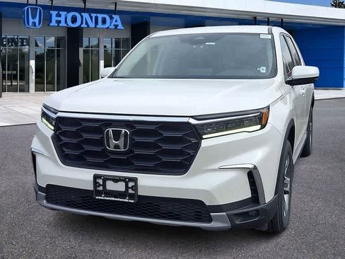 Certified 2023 Honda Pilot EX-L image 3