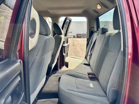 Used 2019 RAM 1500 Express w/ Express Value Package AWD/4WD image 21