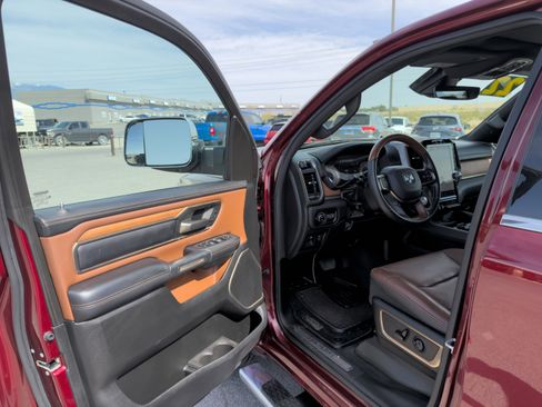 Used 2022 RAM 1500 Limited image 10