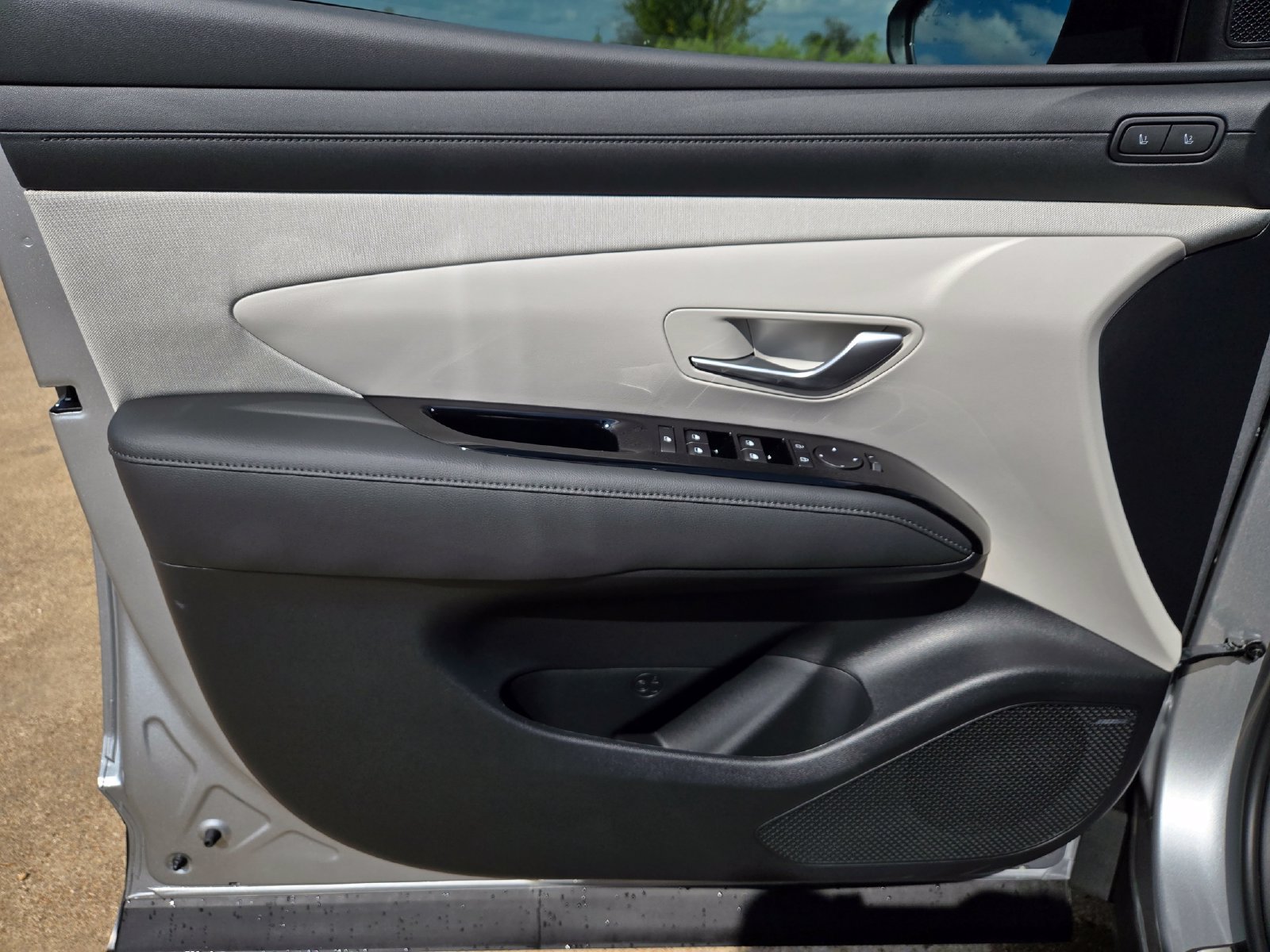 New 2026 Hyundai Tucson Limited FWD image 19