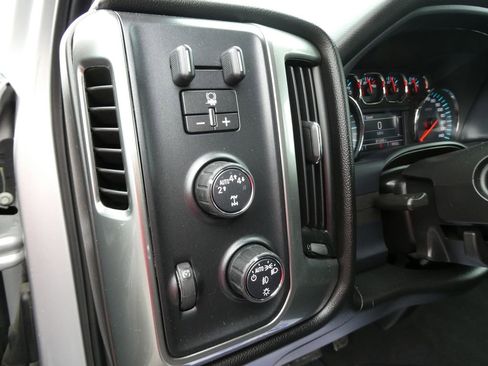 Used 2018 Chevrolet Silverado 1500 LT w/ All Star Edition AWD/4WD image 24