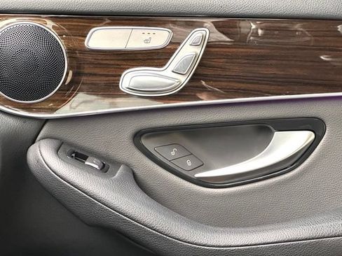 Certified 2020 Mercedes-Benz GLC 300 4MATIC image 33