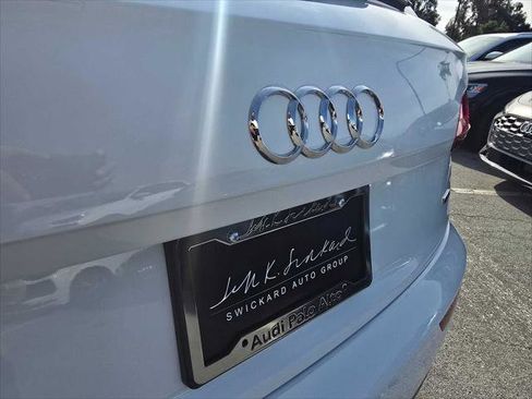 Used 2019 Audi Q5 2.0T Premium w/ Convenience Package image 16