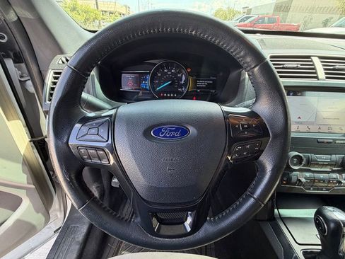 Used 2019 Ford Explorer XLT w/ Equipment Group 201A image 14