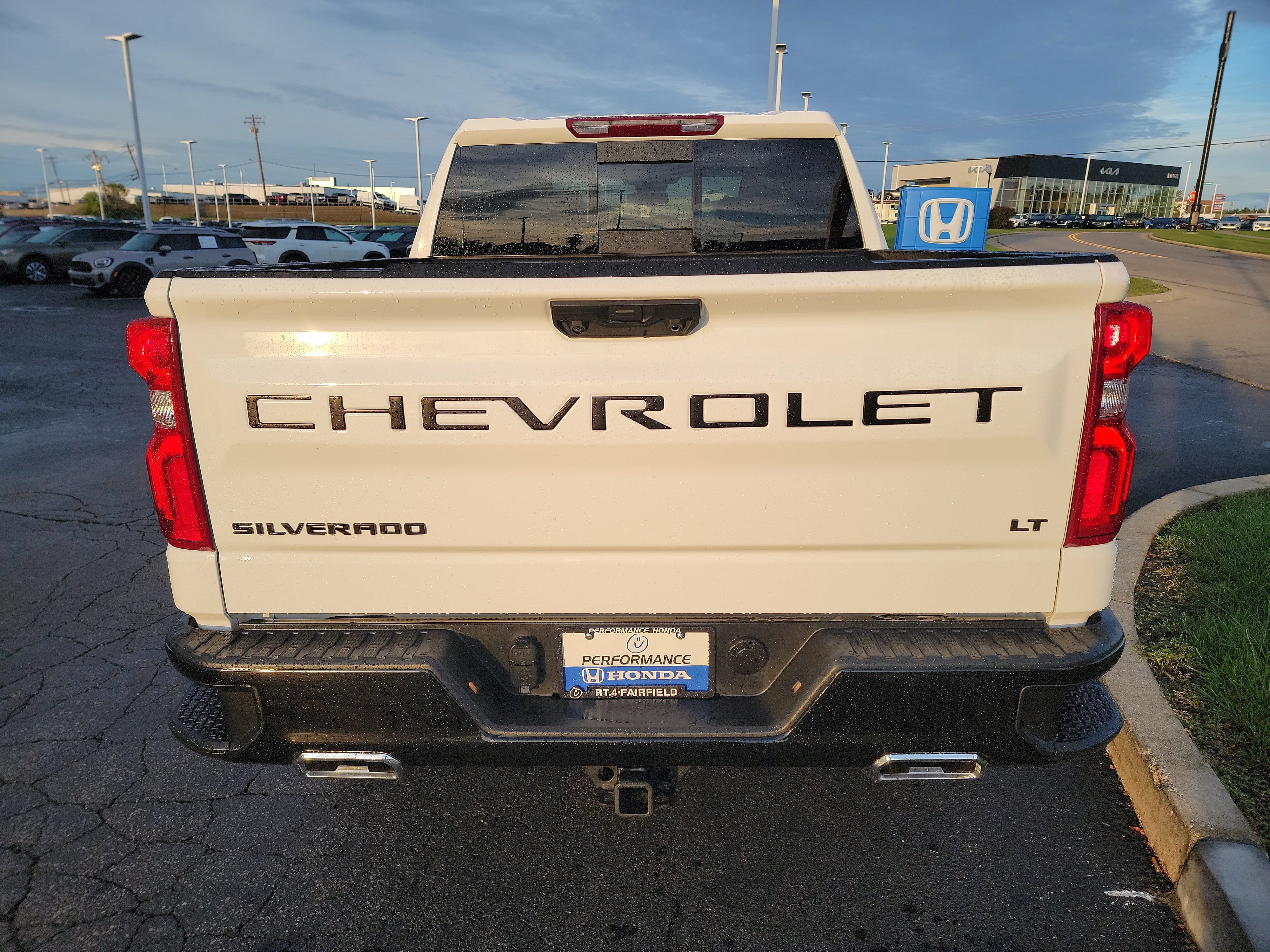 Used 2026 Chevrolet Silverado 1500 LT Trail Boss w/ Convenience Package II AWD/4WD image 8