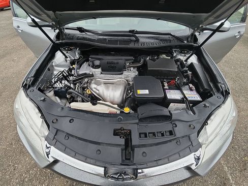 Used 2015 Toyota Camry XLE image 17