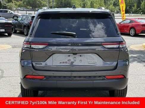 Certified 2025 Jeep Grand Cherokee Altitude AWD/4WD image 4