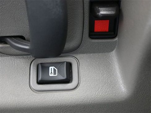 Used 2024 Chevrolet Express 3500 LT w/ LT Preferred Equipment Group image 17