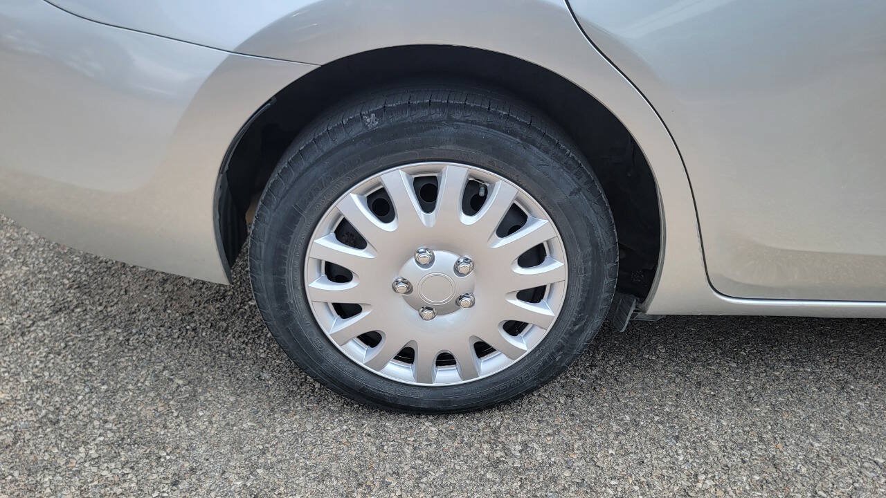 Used 2016 Toyota Corolla LE FWD image 27