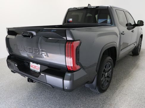 Used 2024 Toyota Tundra Platinum AWD/4WD image 7