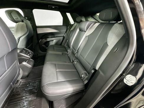 Used 2024 Cadillac Lyriq Tech AWD/4WD image 27