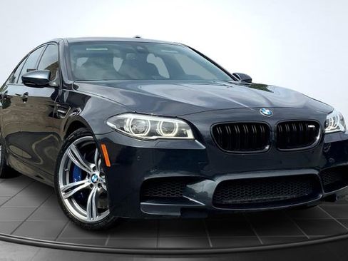 Used 2015 BMW M5 w/ Executive Package image 1