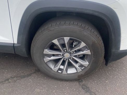 Used 2026 Chevrolet Equinox LT AWD/4WD image 12