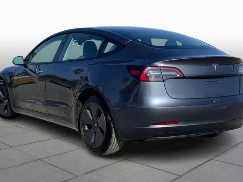 Used 2023 Tesla Model 3 Standard Range image 11