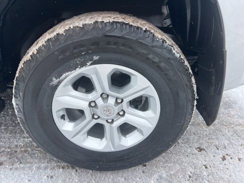 Used 2023 Toyota 4Runner SR5 Premium w/ Moonroof Package image 11