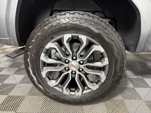 New 2026 GMC Canyon Denali AWD/4WD image 15