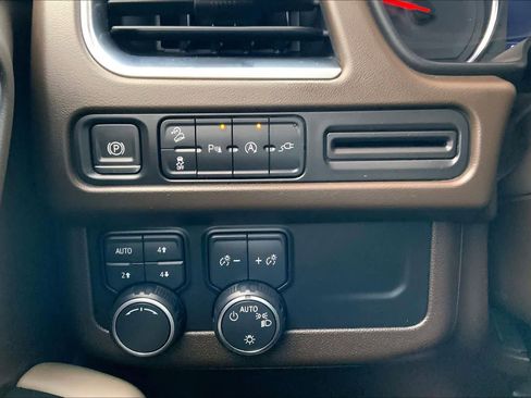 Used 2021 Chevrolet Tahoe Z71 AWD/4WD image 63