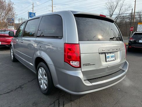 Used 2017 Dodge Grand Caravan SE w/ Power Window Group image 5