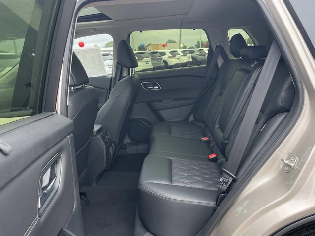 Used 2026 Nissan Rogue Platinum w/ Platinum Premium Package AWD/4WD image 7