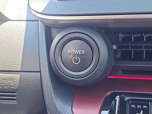 Used 2024 Toyota Prius Prime FWD image 23