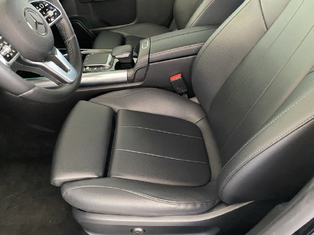 Used 2022 Mercedes-Benz GLA 250 4MATIC image 18