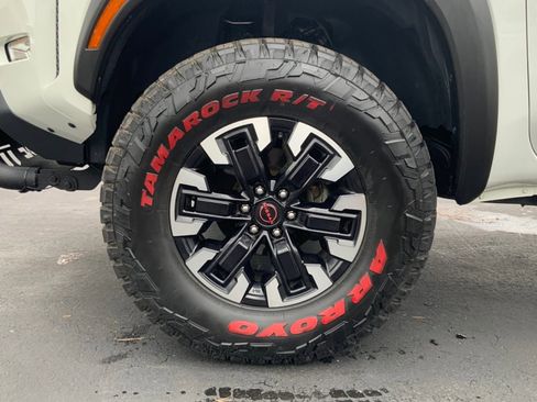 Used 2022 Nissan Frontier PRO-4X w/ Technology Package image 22