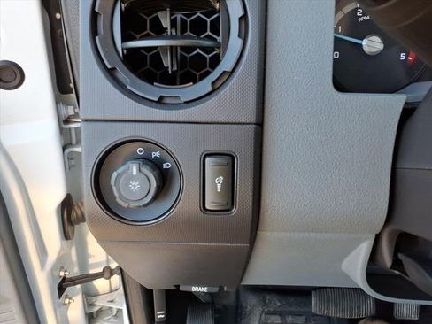 Used 2012 Ford F450 XL w/ XL Value Pkg image 16