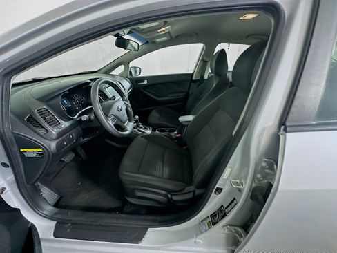 Used 2018 Kia Forte LX w/ LX Popular Package FWD image 13