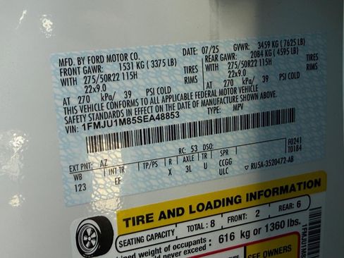 New 2025 Ford Expedition Platinum w/ Driver's Package image 23