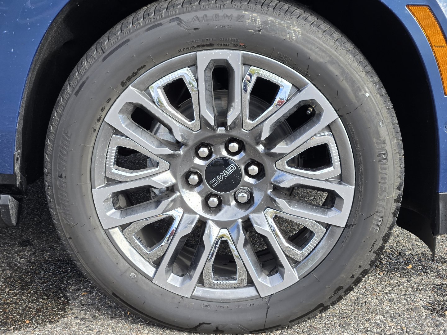 Used 2026 GMC Yukon Denali Ultimate AWD/4WD image 13