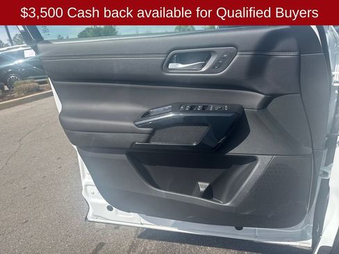 New 2026 Nissan Pathfinder Platinum AWD/4WD image 11